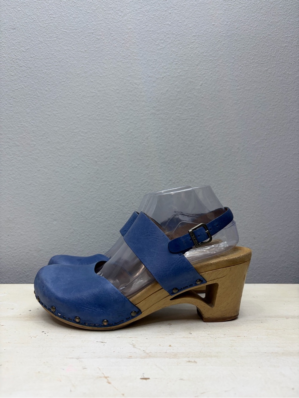 Dansko Blue Leather Thea Clogs Size 40